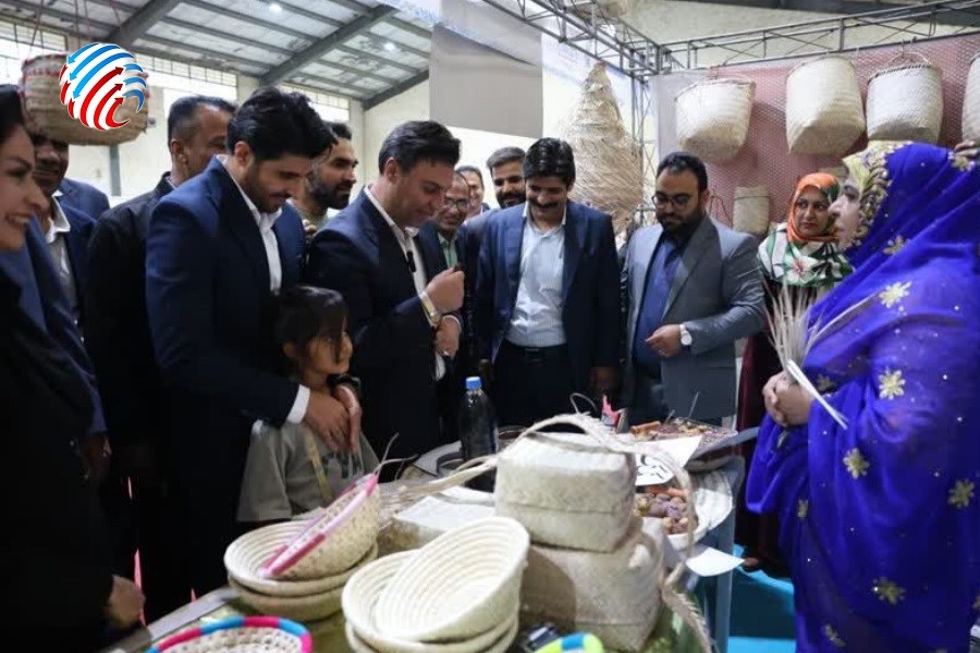 آغاز به کار نخستین نمایشگاه تخصصی حصیربافی در شهرستان مهر