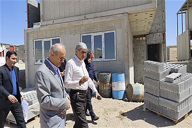 تصویر بازدید رئیس هیات عامل صندوق ملی مسکن از روند پیشرفت‌ پروژه های نهضت ملی مسکن در ماهدشت